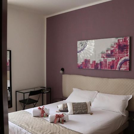 B&B Gaudium Colosseo โรม ภายนอก รูปภาพ