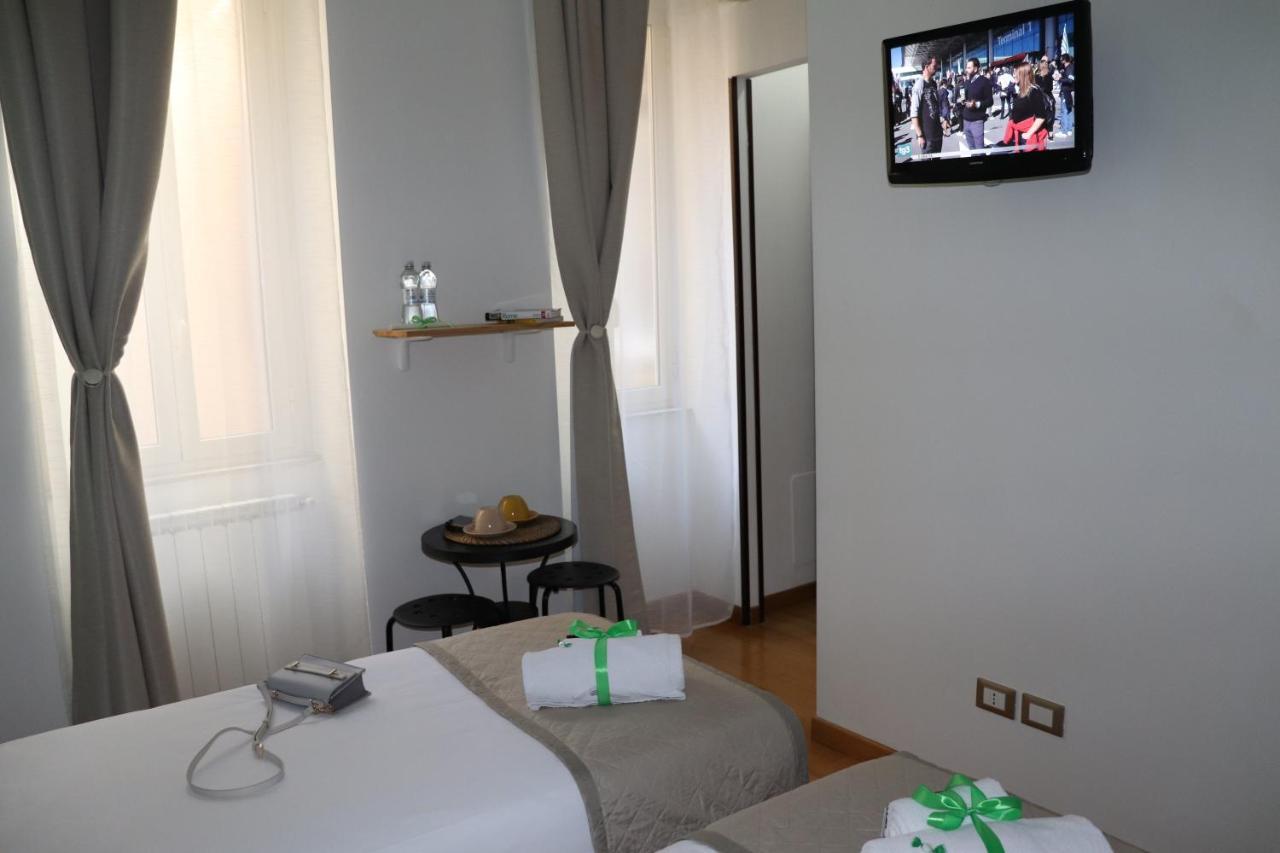 B&B Gaudium Colosseo โรม ภายนอก รูปภาพ